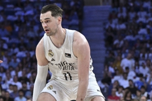 斯坦：15年选秀第5顺位海佐尼亚有望回归NBA，追逐者包括招募詹姆斯的球队