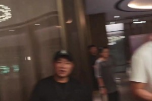 1.85亿先生给你敬酒什么什么感觉？