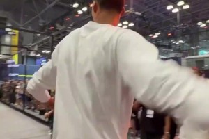 梦幻联动！文班亚马这个棒球投球动作你打几分？