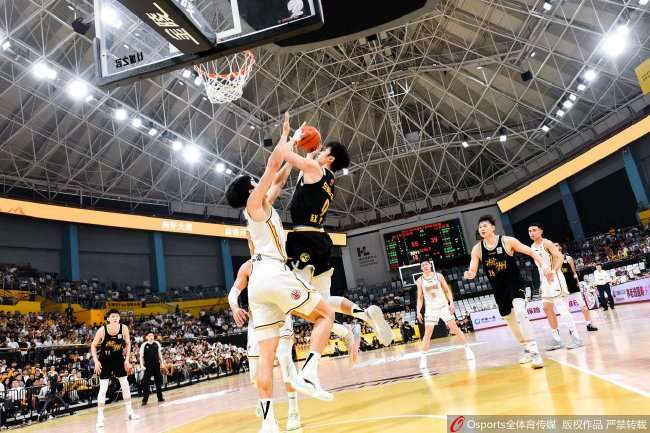 鹈鹕VS步行者