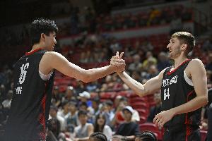 狂飙！安德鲁·卡尔加盟悉尼国王，内线巨兽爆发力惊人