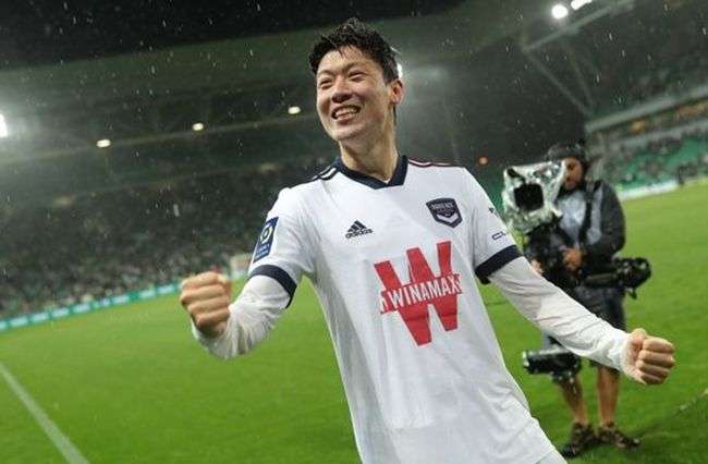 王牌对神秘人