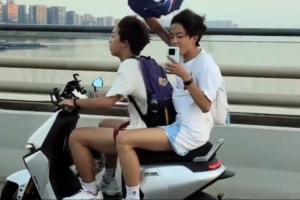 保罗·乔治长沙行遭遇追星少年 全网助力找回并赠签名战袍及安全装备