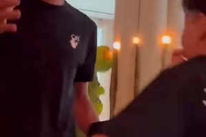 佛得角门将受邀观看世界杯决赛，还遇到了传奇门将伊基塔！