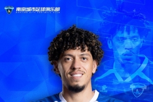 球员罗伯蒂尼奥、努尔扎提·努尔兰离队公告