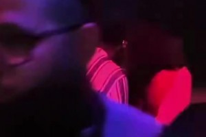 迈阿密真好玩！实拍：姆巴佩和女友被路人拍到在夜店狂欢！