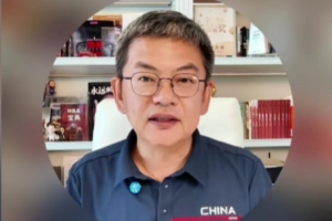 逆境中的坚守！德罗赞猛龙重逢疑无望，坚韧意志诠释忠诚