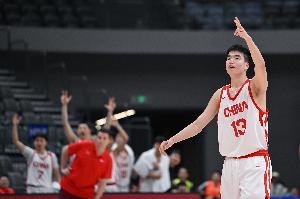 亚洲杯首战激战！中国U18男篮迎战斯里兰卡，对位实力交锋显锋芒