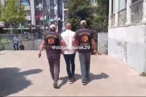 穆西亚拉转会传闻数据解析：谣言记者被捕，真相揭晓！